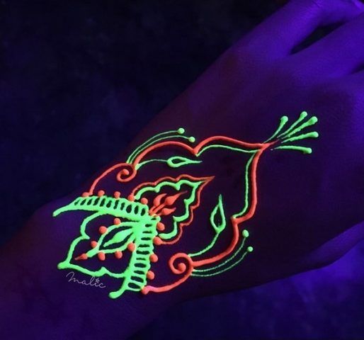 Tatuaggi all'henné temporanei