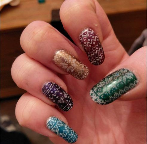 Ugly Sweater Nails