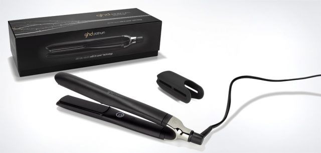 La styler di ghd platinum riduce più del 50% il rischio di rottura dei capelli e ne aumenta la luminosità fino al 20%. Il top per i professionisti! €249