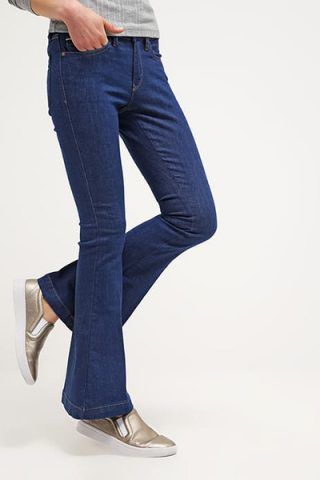 Hilfiger Denim (60 €)