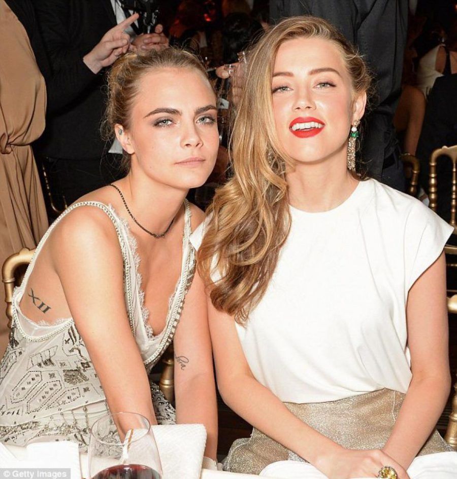 Cara Delevingne e Amber Heard