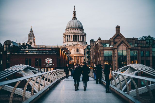 Londra