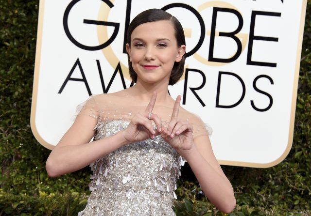 Bob ordinato dalla decisa scriminatura laterale per Millie Bobby Brown