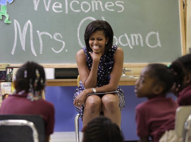 Gomito appoggiato per Michelle Obama