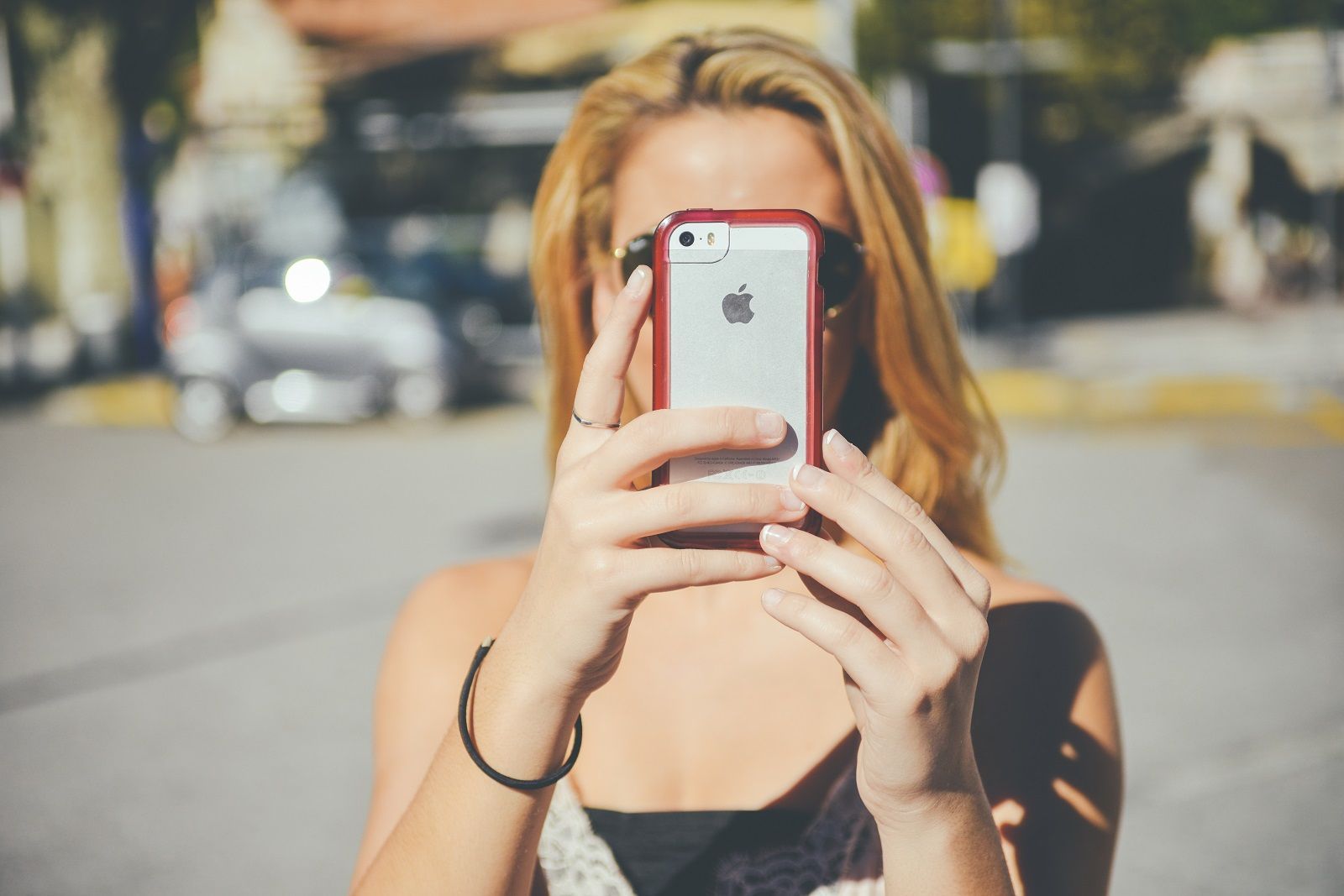 Scopri se sei selfie addicted