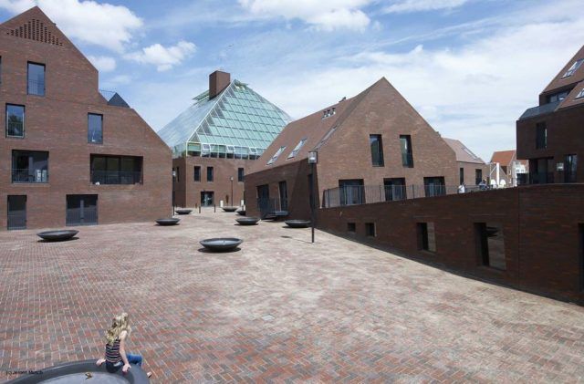 Book Mountain Spijkenisse Rotterdam / Netherlands / 2012