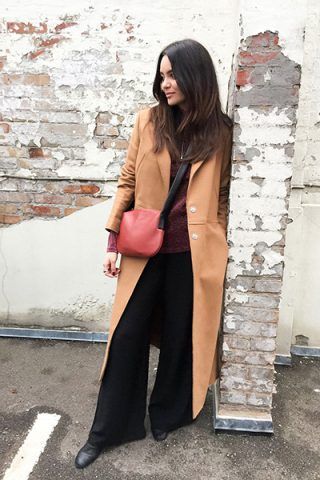 Cappotto color cammello e pantaloni neri - Dal blog By Funda
