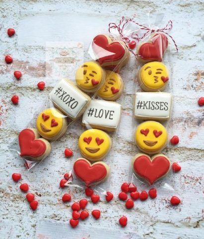 Emoticons glassate allo zucchero