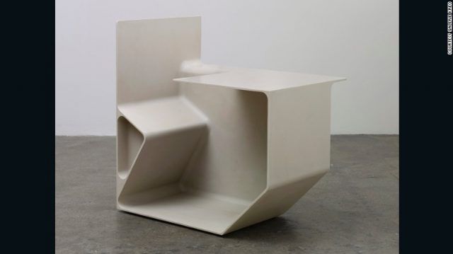 Sedia in materiale composito