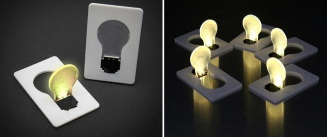 Lampada portatile a forma di carta di credito