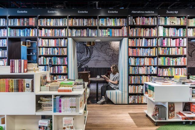 Panta Rhei & Café Dias / bookstore & cafe