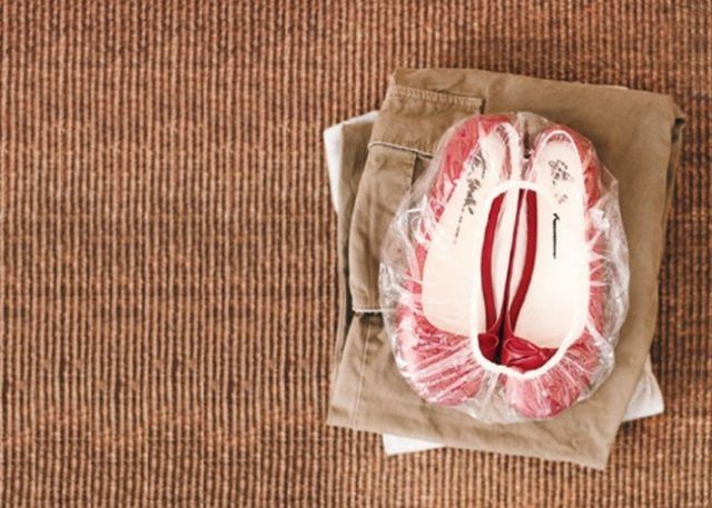Cuffia per la doccia come porta scarpe