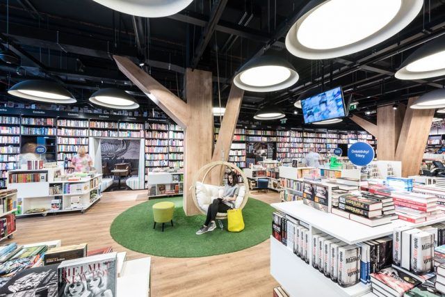 Panta Rhei & Café Dias / bookstore & cafe