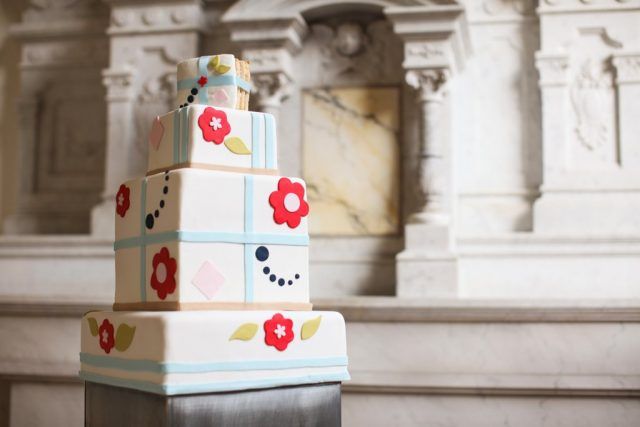 Torta di matrimonio simpatica