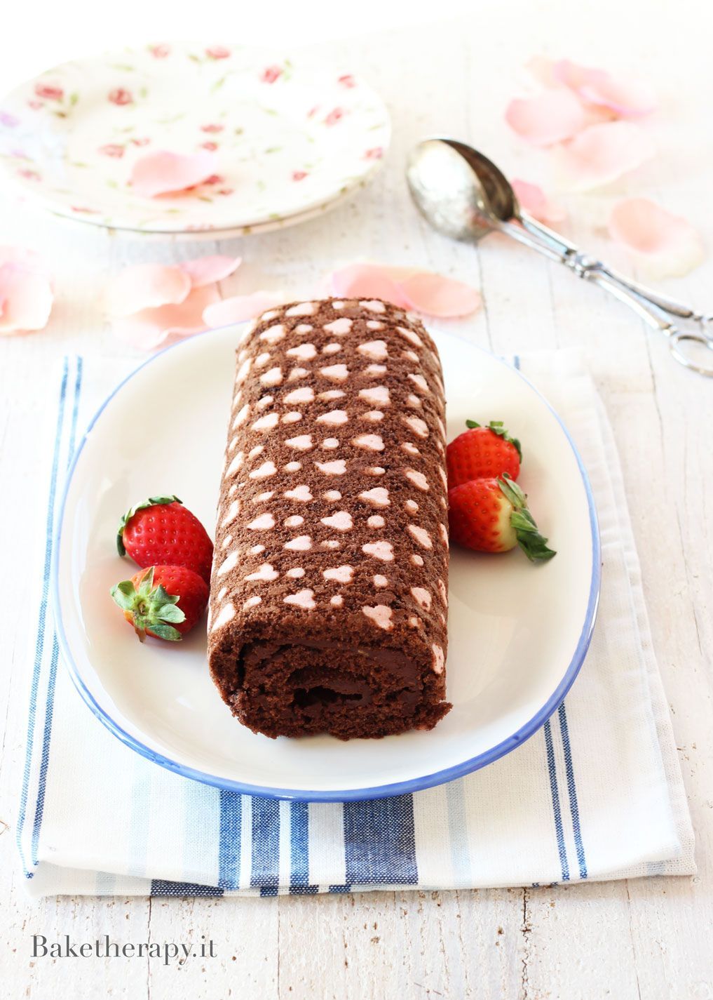 Rotolo al cioccolato con cuori