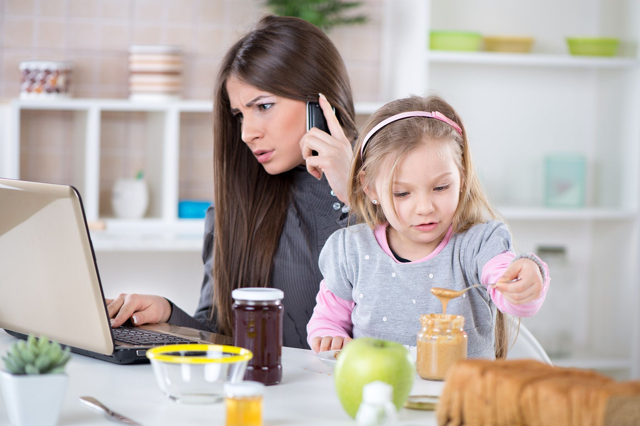 Sei mamma? Ecco i lavori che puoi fare da casa