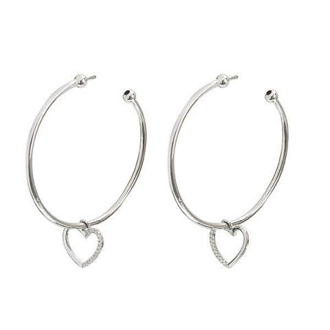 Orecchini a cerchio con charm €66 Boccadamo