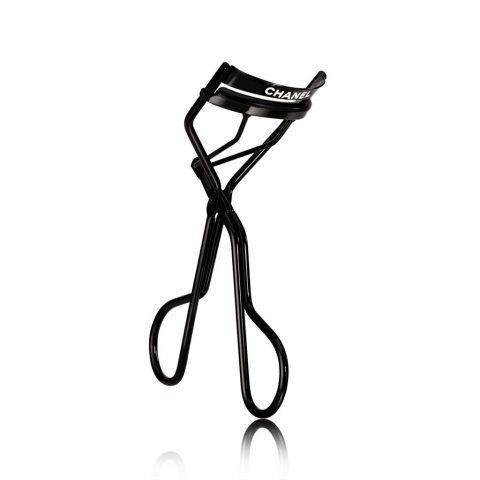 CHANEL Piegaciglia Recourbe Cils facile da usare.