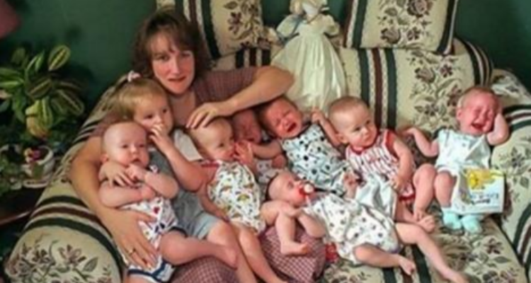 Mio marito mi ha abbandonata, cresco da sola 7 gemelli!