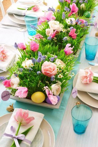 Centrotavola di Pasqua con fiori