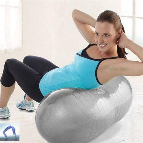 Possiamo anche eseguire delle torsioni laterali, cercando di mantenere l'equilibrio.