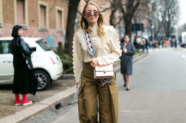 Un look casual ma romantico.