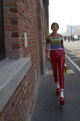 Un look troppo estroso.