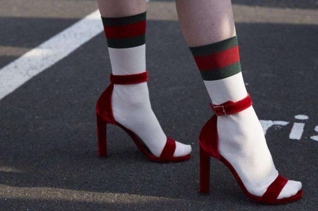 E poi...Calzini di Gucci con sandali rossi.