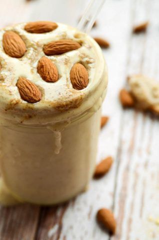 Smoothie alle mandorle