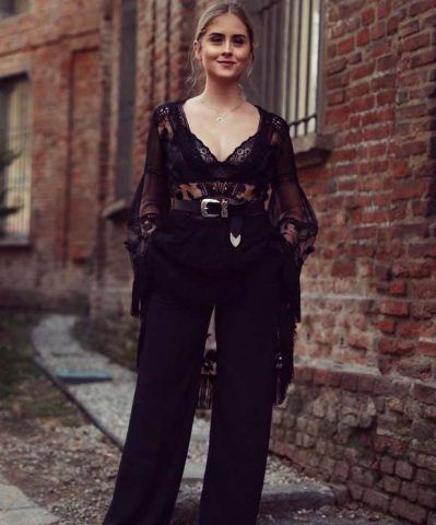 L'outfit non è male, ma su di lei non si addice!