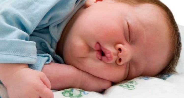 Mai svegliare i bambini mentre dormono, ecco 5 buoni motivi!