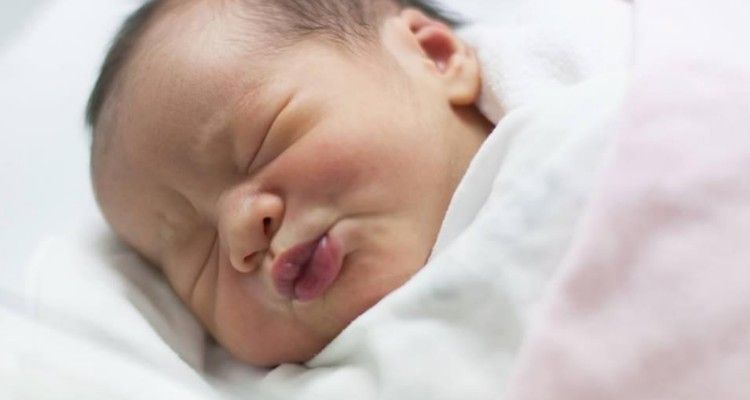 Prima notte a casa con il neonato? 3 cose essenziali che devi assolutamente sapere