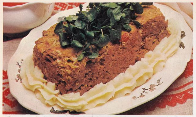 Polpettone piccante
<em>70 Dinner Party</em>, Anna Pallai
(Penguin Random House)