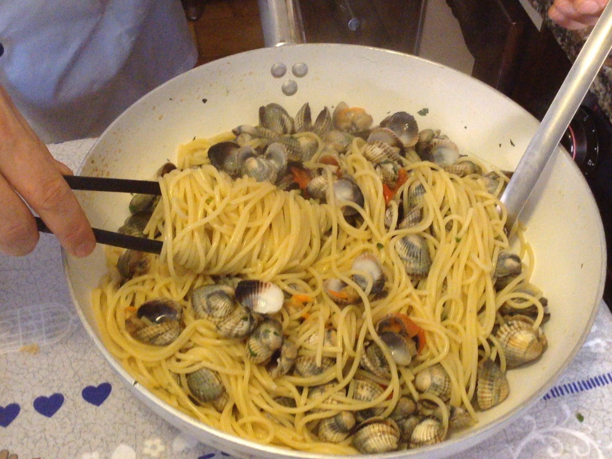 Come cuocere gli spaghetti alle vongole alla griglia