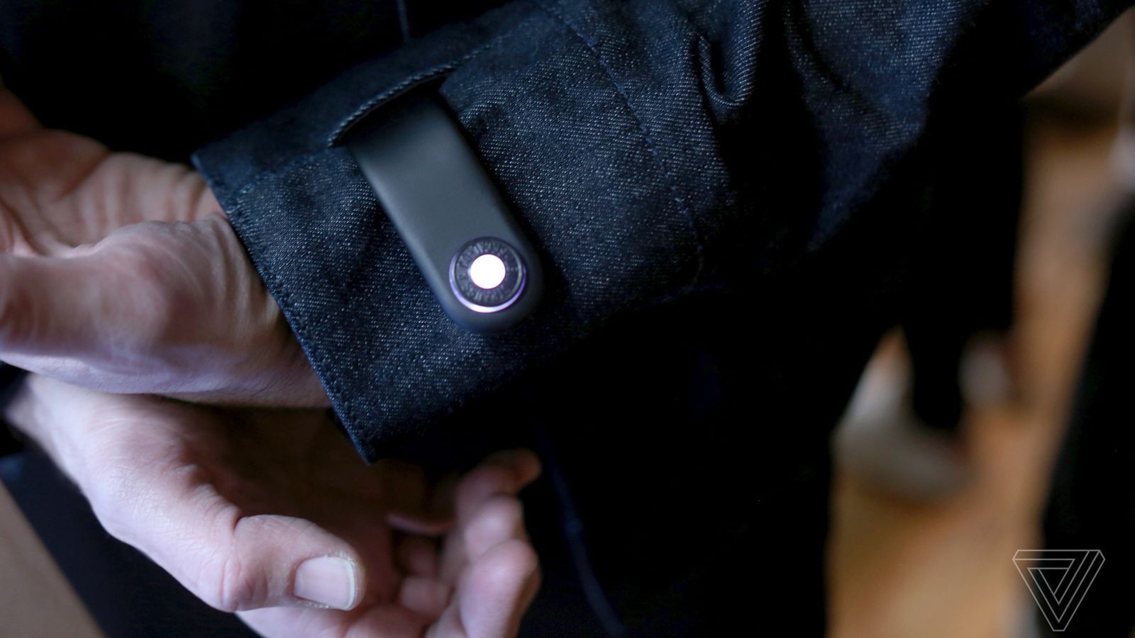 Google e Levi’s lanciano la giacca che interagisce con lo smartphone