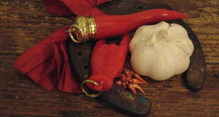 Malocchio – Ecco come riconoscerlo, curarlo e prevenirlo.