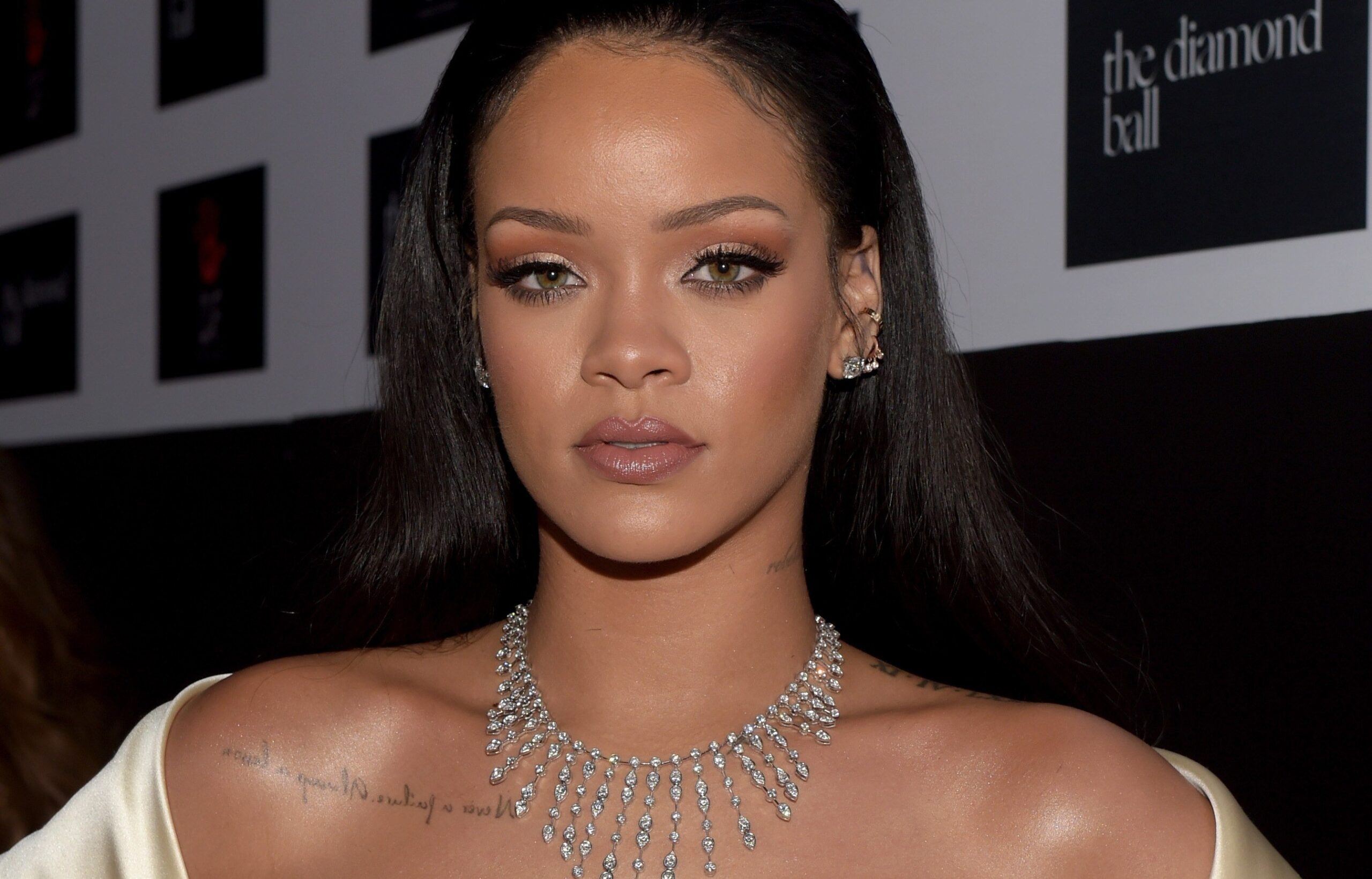 Buon compleanno Rihanna per i tuoi 30 anni!