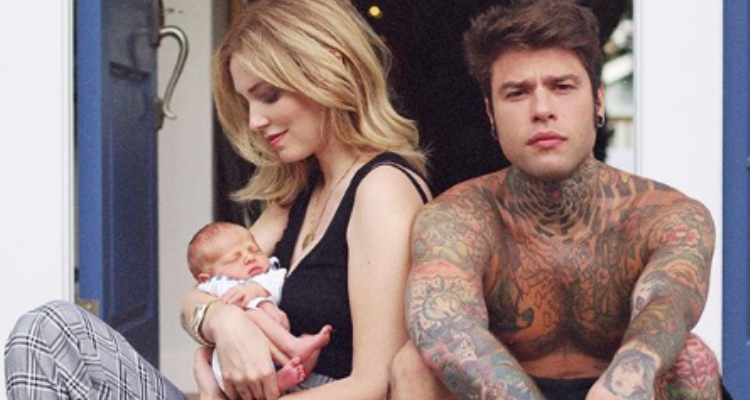 Fedez e Chiara Ferragni pubblicano online le foto di Leone Lucia e spiegano il perché