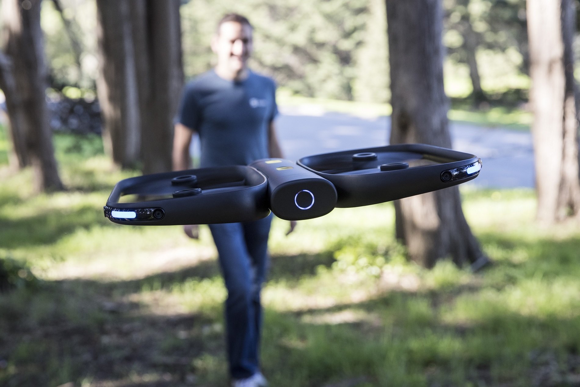 Grazie al selfie-drone finalmente autoscatti perfetti