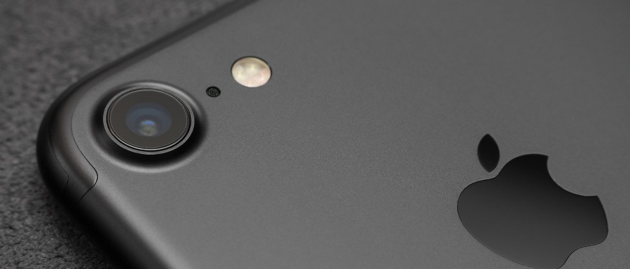 Il brevetto di Apple per un iPhone a libro