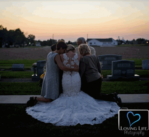 le-foto-strazianti-del-matrimonio-che-non-c'è-mai-stato 4