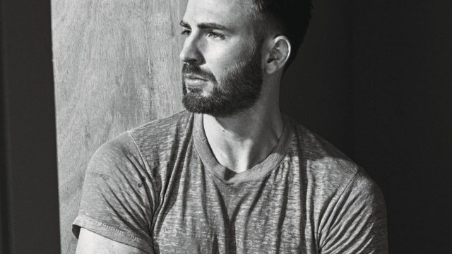 chris-evans-golden-retriever