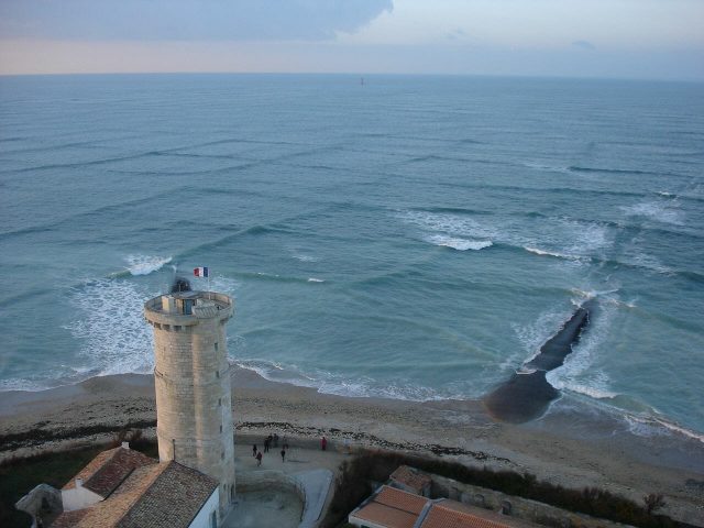 il-fenomeno-della-croce-delle-onde