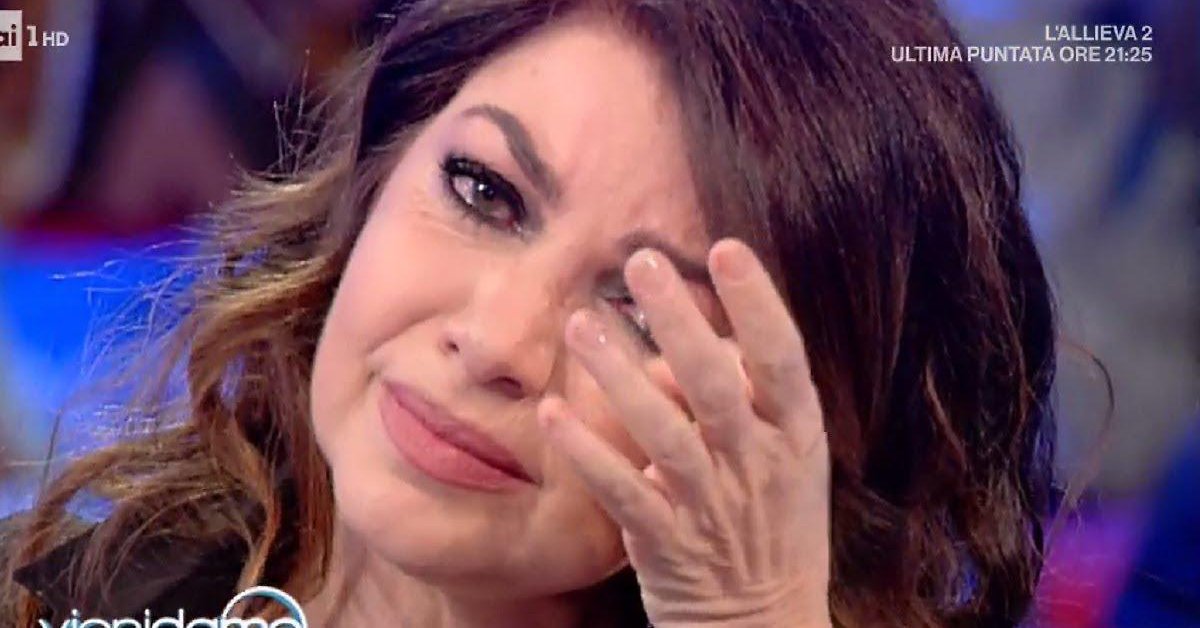 Cristina D’Avena in lacrime da Caterina Balivo