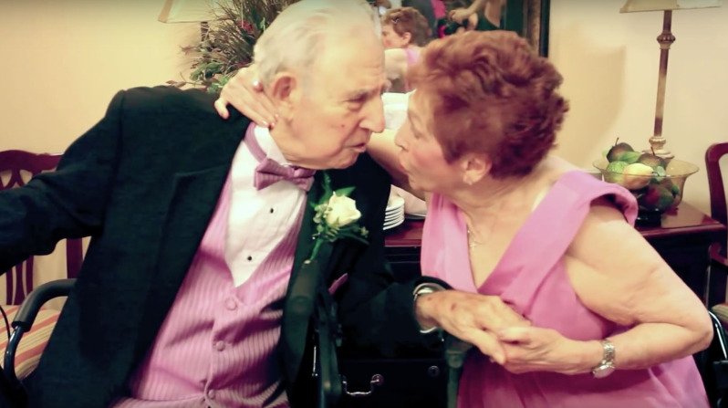 A 89 anni trova finalmente il suo vero amore e si sposa