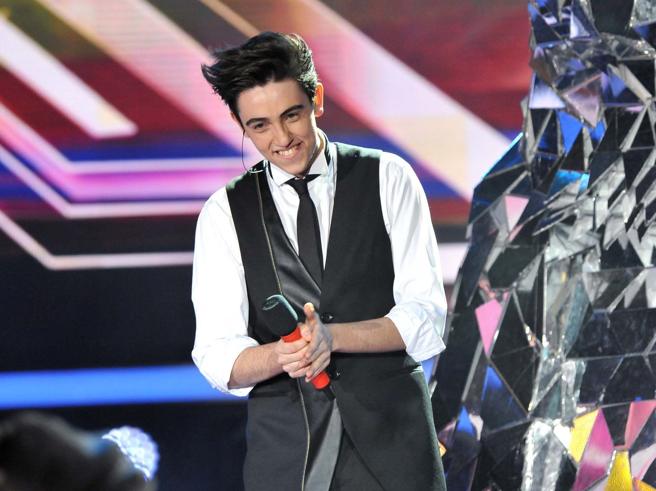 Michele Bravi coinvolto in un incidente stradale mortale