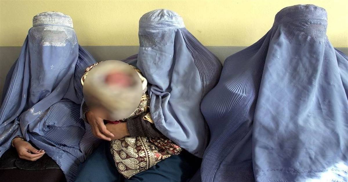 Voleva un maschio: afgano stupra e colpisce moglie e neonata
