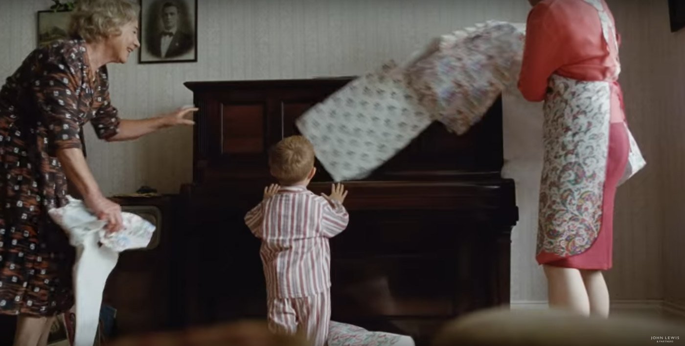 Elton John nel commovente spot natalizio di John Lewis