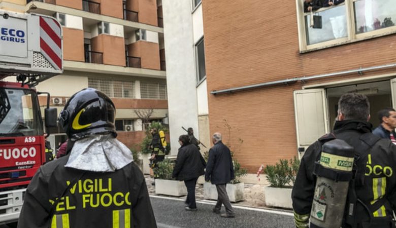 incendio-ospedale-Roma