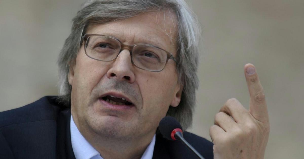 Vittorio Sgarbi: "Spendo 30mila euro al mese". E tra poco 'va' in pensione